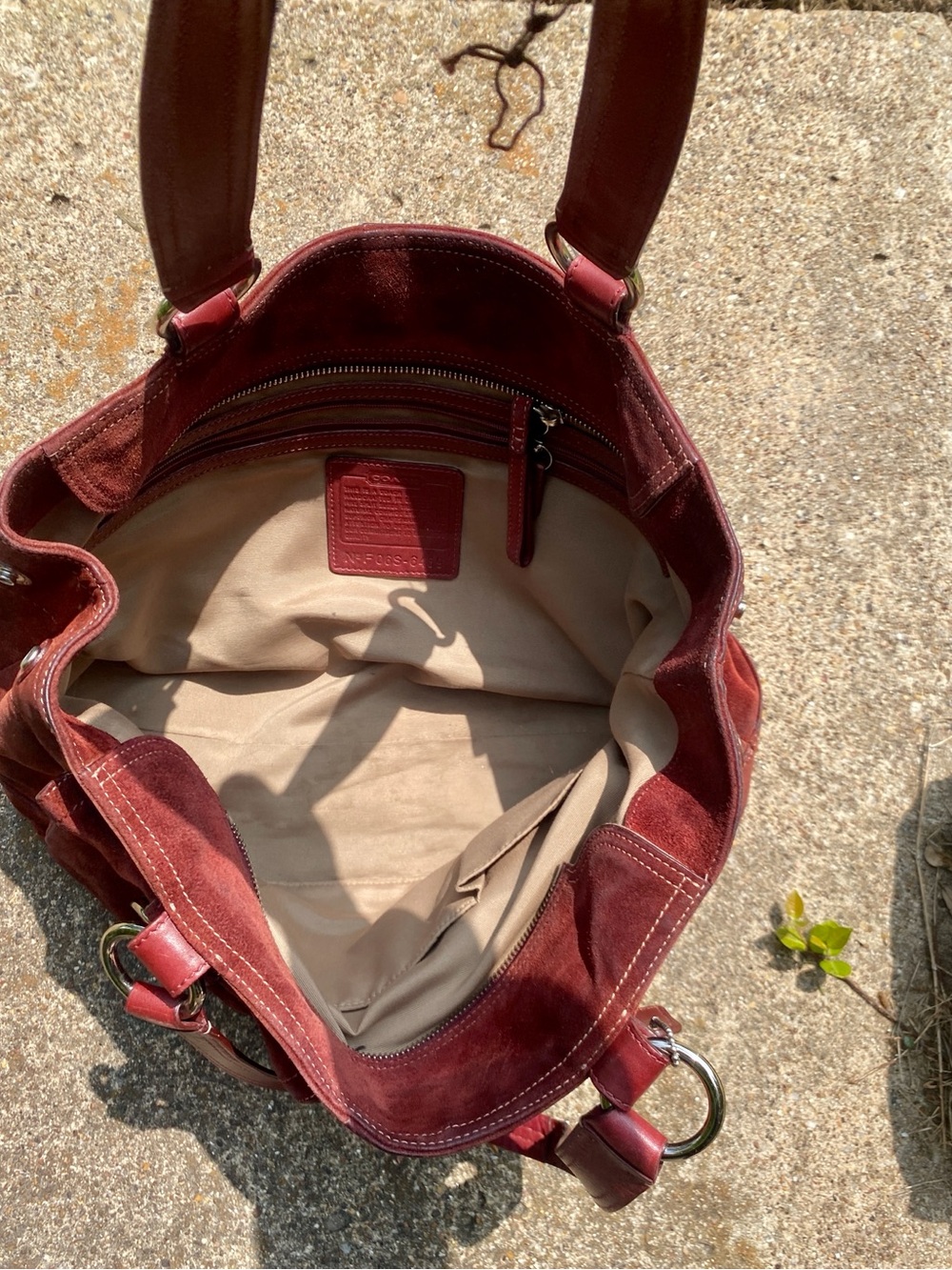 Coach Wine Burgundy Suede Tote with Matching (non Coach) Wallet & cleaning brush - Picture 5 of 5